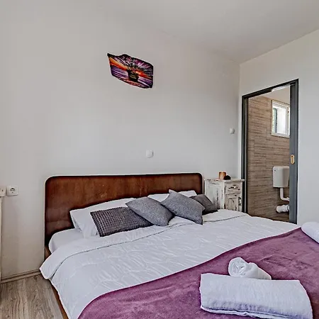 Authentic Stone House Piece Of Heaven *