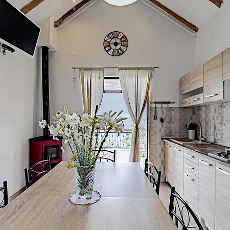 Сasa de vacaciones Authentic Stone House Piece Of Heaven