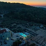 Authentic Stone House Piece Of Heaven * Vela Luka
