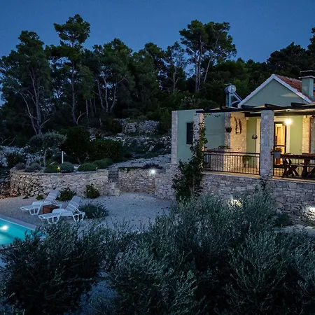 Vakantiehuis Authentic Stone House Piece Of Heaven Vela Luka