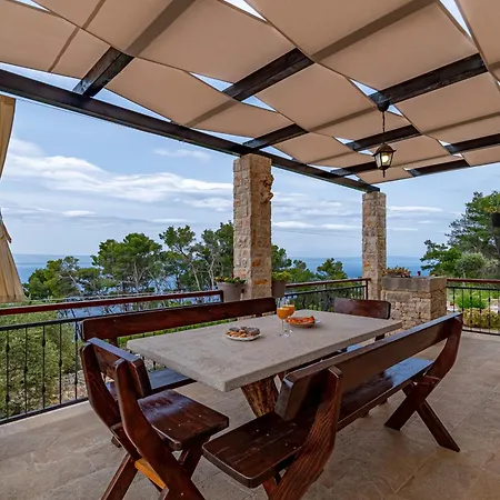 Authentic Stone House Piece Of Heaven