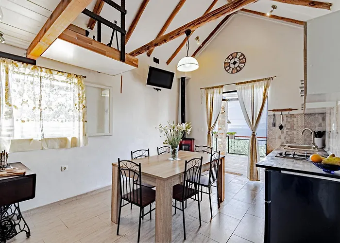 Authentic Stone House Piece Of Heaven Nyaraló