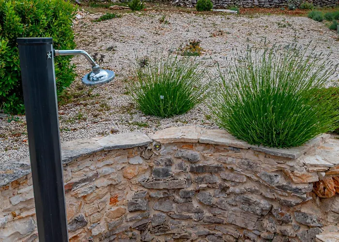 Authentic Stone House Piece Of Heaven Nyaraló